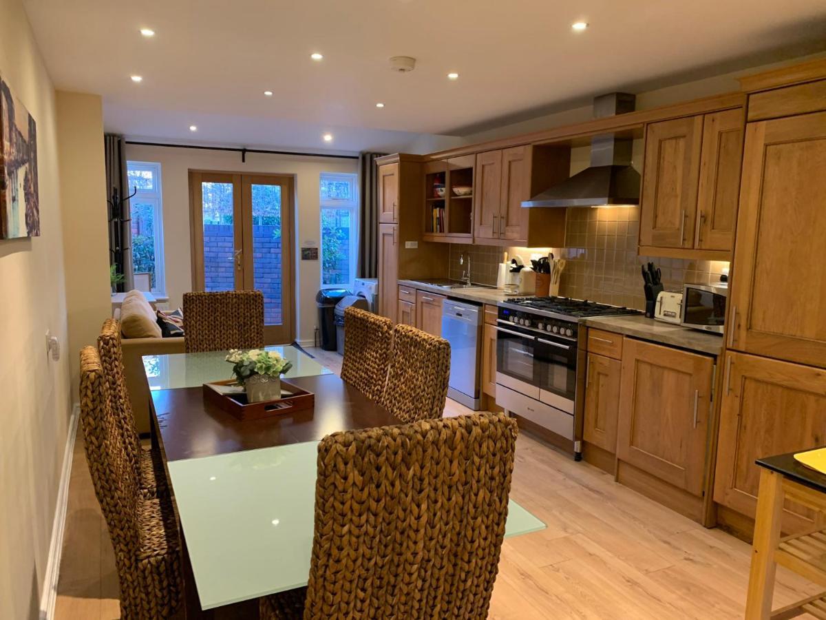 Holiday home Notting Hill 3br Townhouse With Ensuite Bathrooms - Ideal For Families *